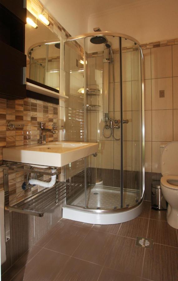 Lefcothea Guest Rooms Lákka Dış mekan fotoğraf